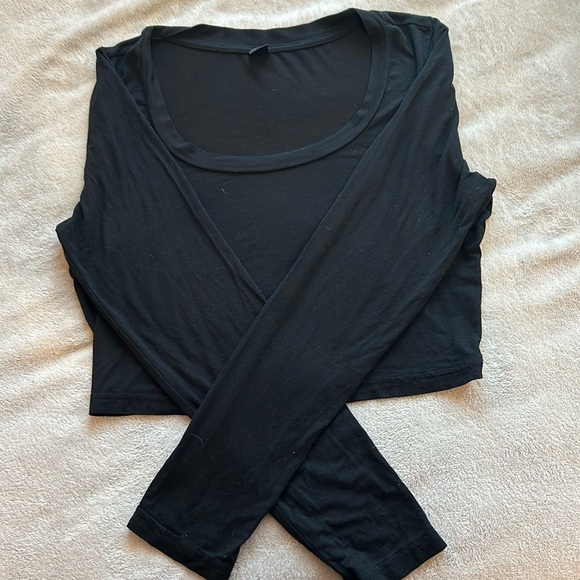 Cropped Black cropped long sleeve SHEIN US size large - Picture 1 of 2